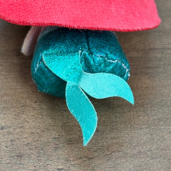 * Disney 100 Princess ARIEL Little Mermaid Mini Surprise Plush Collectible Toy - Picture 4 of 6